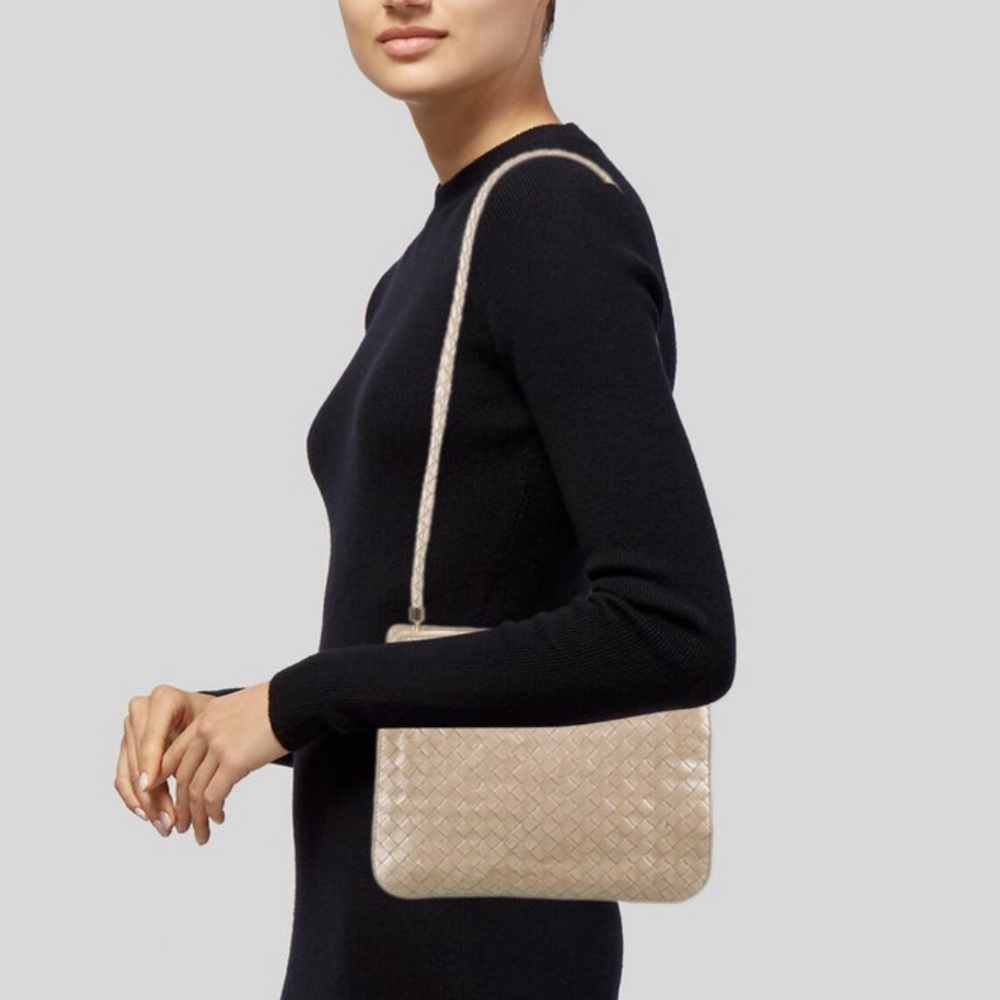 Bottega Veneta vintage intrecciato shoulder bag good condition